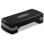 Step planche pour entraînement full body aérobic